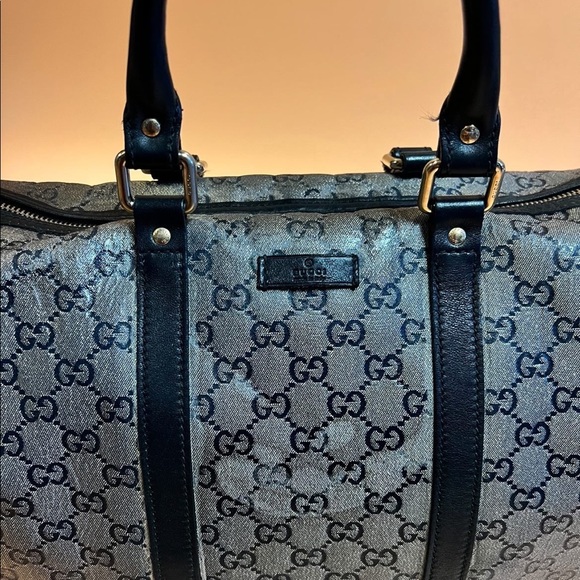 Gucci Iridescent Boston Bag. - Picture 3 of 3